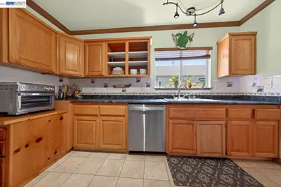 229 Lake Ave, Rodeo, CA 94572 - Photo 11