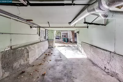 170 Vernon Ter, Oakland, CA 94610 - Photo 15