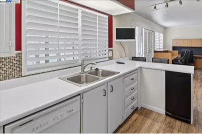 375 Santa Paula, San Leandro, CA 94579 - Photo 21