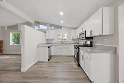 7941 Andora Way, Sacramento, CA 95824 - Photo 11