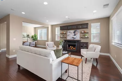 2417 Stalsburg Dr, Tracy, CA 95376 - Photo 13