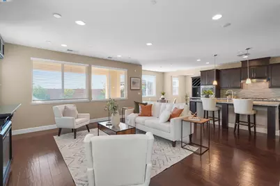 2417 Stalsburg Dr, Tracy, CA 95376 - Photo 11