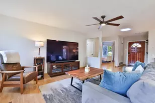 450 Madison Dr, San Jose, CA 95123 - Photo 11