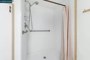 2197 Dalis Dr, Concord, CA 94520 - Photo 33