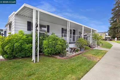 2197 Dalis Drive #124, Concord, CA 94520 - Photo 3