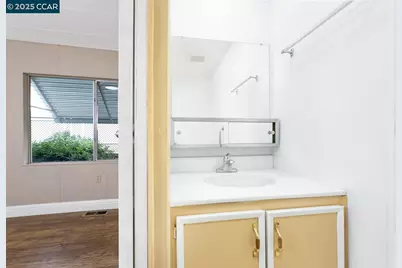 2197 Dalis Drive #124, Concord, CA 94520 - Photo 17
