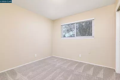 2171 Meadowview Rd, Sacramento, CA 95832 - Photo 11