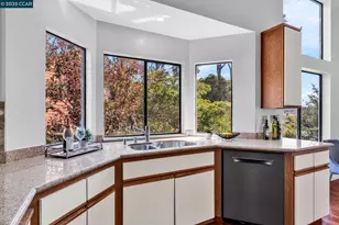 3231 Southridge Dr, Richmond, CA 94806 - Photo 27