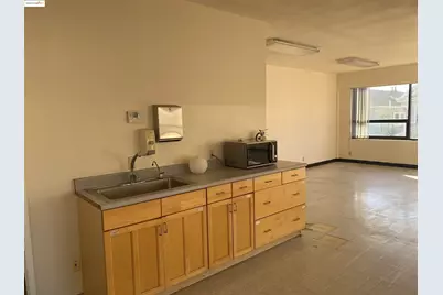 196 10th St, Oakland, CA 94607 - Photo 9