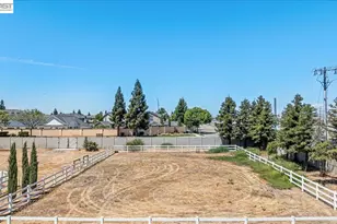 27000 Hillview St, Tracy, CA 95304 - Photo 45