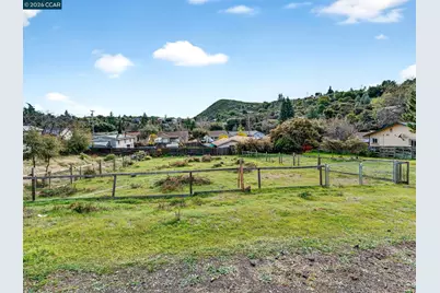 9967 Fairway Dr, Kelseyville, CA 95451 - Photo 11