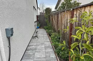 46 Mountainside Wy, Hayward, CA 94544 - Photo 7