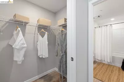 260 Brooklyn Basin Way #519, Oakland, CA 94606 - Photo 17