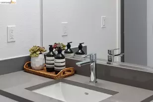 260 Brooklyn Basin Way, Oakland, CA 94606 - Photo 19