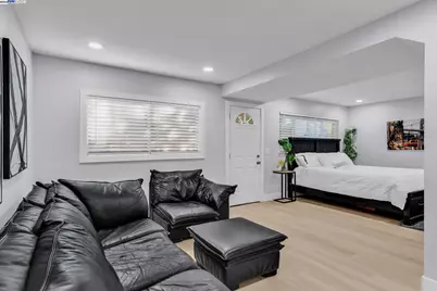 6178 Bernhard Ave, Richmond, CA 94805 - Photo 11