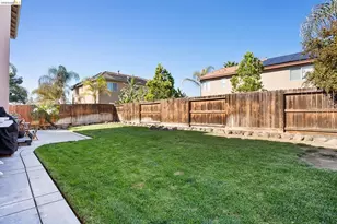 115 Tennyson Ct, Discovery Bay, CA 94505 - Photo 17