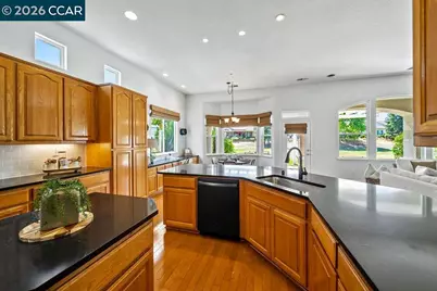 742 Richardson Dr, Brentwood, CA 94513 - Photo 17