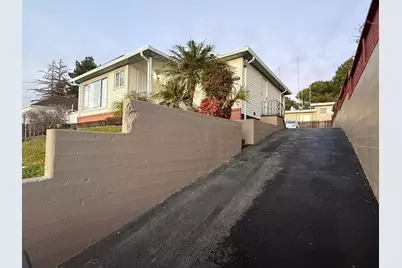 17028 Santa Fe St, Hayward, CA 94541 - Photo 33