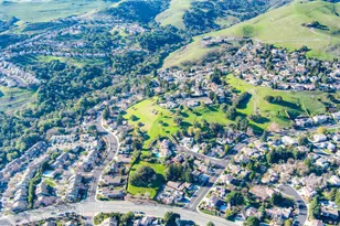 7546 Rolling Hills Cir, Dublin, CA 94568 - Photo 11