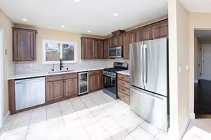 7546 Rolling Hills Cir, Dublin, CA 94568 - Photo 13