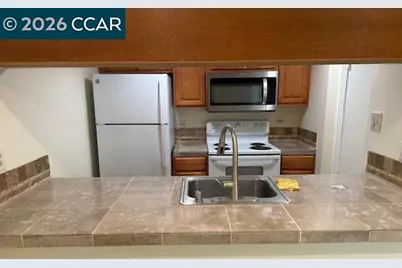 5451 Roundtree Pl, Concord, CA 94521 - Photo 7