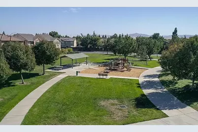 252 Lasata Dr, Tracy, CA 95377 - Photo 25