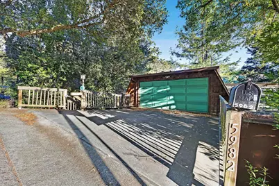 5982 Ascot Dr, Oakland, CA 94611 - Photo 31