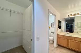 320 Caldecott Ln, Oakland, CA 94618 - Photo 15