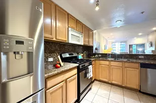 320 Caldecott Ln, Oakland, CA 94618 - Photo 5