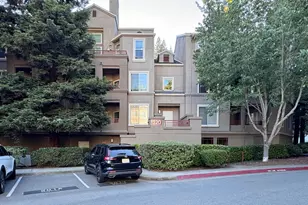 320 Caldecott Ln, Oakland, CA 94618 - Photo 25