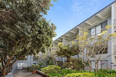 7 Commodore Dr #355, Emeryville, CA 94608 - Photo 23