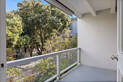 7 Commodore Dr #355, Emeryville, CA 94608 - Photo 9