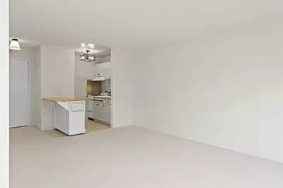 7 Commodore Dr #355, Emeryville, CA 94608 - Photo 11