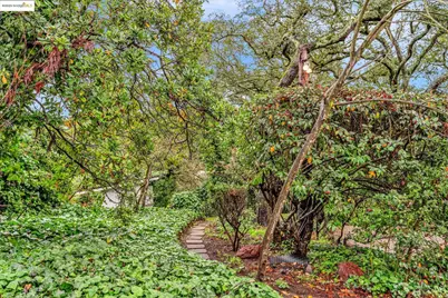 5416 Estates Drive, Oakland, CA 94618 - Photo 35