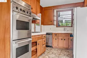 5416 Estates Dr, Oakland, CA 94618 - Photo 15