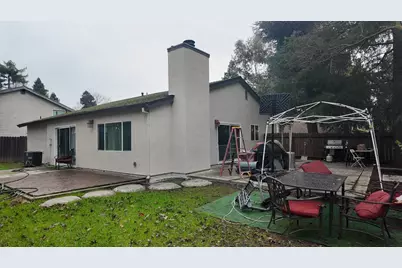 1585 Pebblewood Dr, Sacramento, CA 95833 - Photo 5