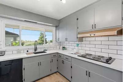 2724 Benedict Dr, San Leandro, CA 94577 - Photo 7