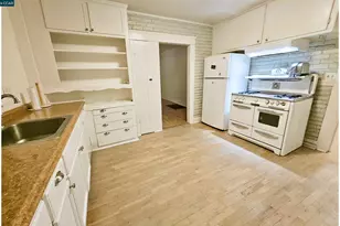 511 Locust St, Lodi, CA 95240 - Photo 5