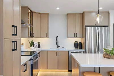 2772 Tice Creek Dr #4, Walnut Creek, CA 94595 - Photo 5