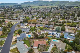 5607 Lassen Ct, Clayton, CA 94517 - Photo 5