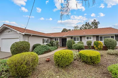 5607 Lassen Ct, Clayton, CA 94517 - Photo 3