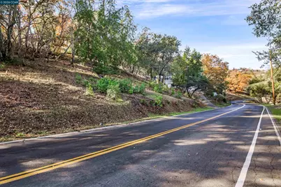 78 Circle Oaks Drive, Napa, CA 94558 - Photo 5