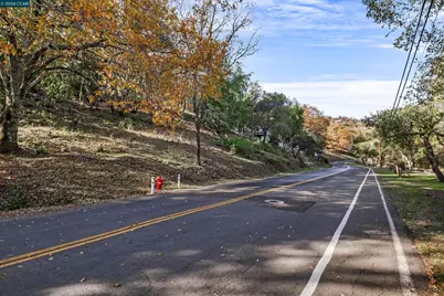 78 Circle Oaks Drive, Napa, CA 94558 - Photo 1