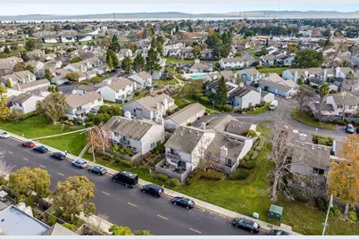 842 Erickson Ln, Foster City, CA 94404 - Photo 45