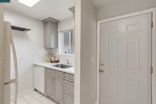 3905 Clayton Rd, Concord, CA 94521 - Photo 5