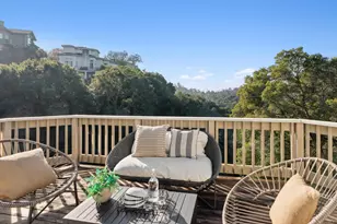 1715 Alhambra Ln, Oakland, CA 94611 - Photo 11