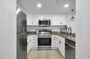 20115 Redwood Rd, Castro Valley, CA 94546 - Photo 19