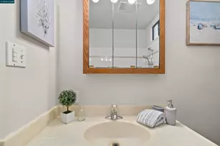 168 Laura St, San Francisco, CA 94112 - Photo 19