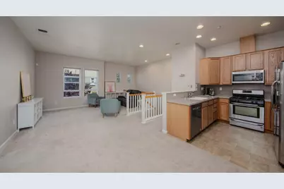 640 Plaza Pl, Hayward, CA 94541 - Photo 49