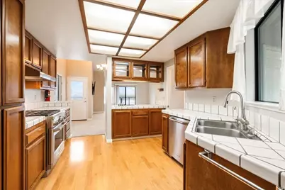 2321 Sand Point Ct, Discovery Bay, CA 94505 - Photo 7